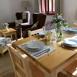 Pernek 4*