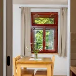 Pernek Apart Otel 4*