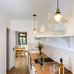 Pernek Apartmanhotel